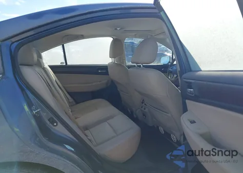 2015 Subaru Legacy 2.5I Limited z USA, uszkodzony, nr VIN 4S3BNAN63F3068703